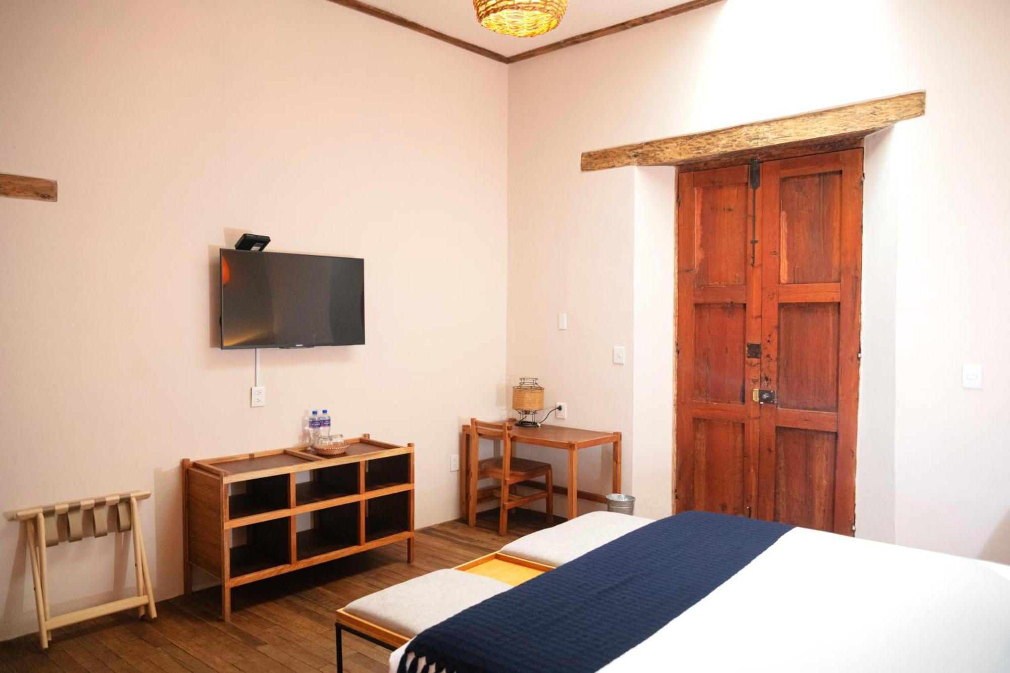 Sereno Art Hotel